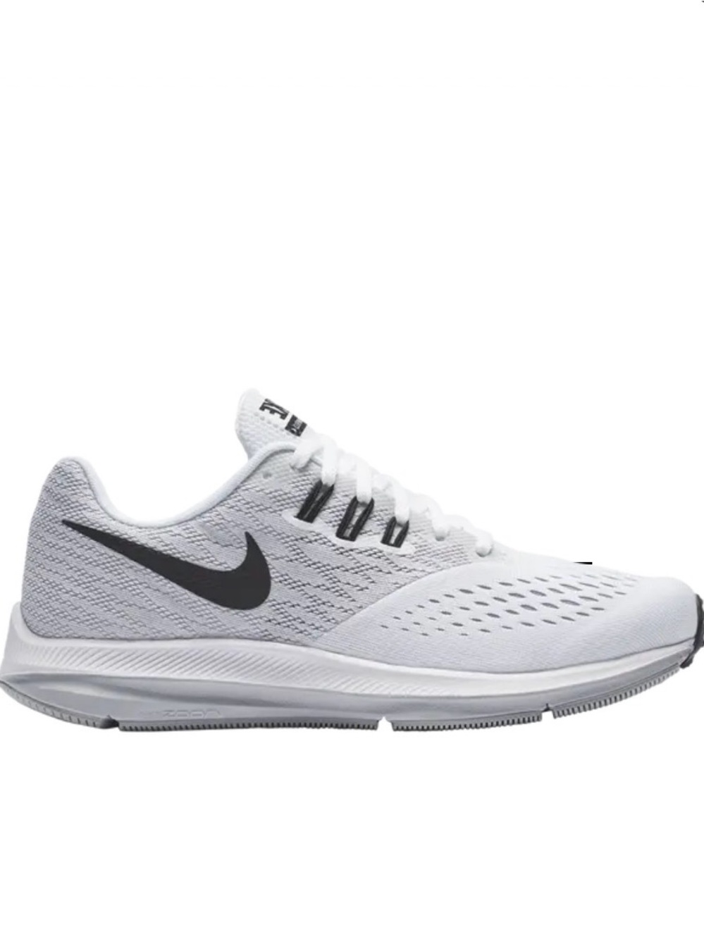 New women’s Nike Zoom Winflo 4 size 8.5